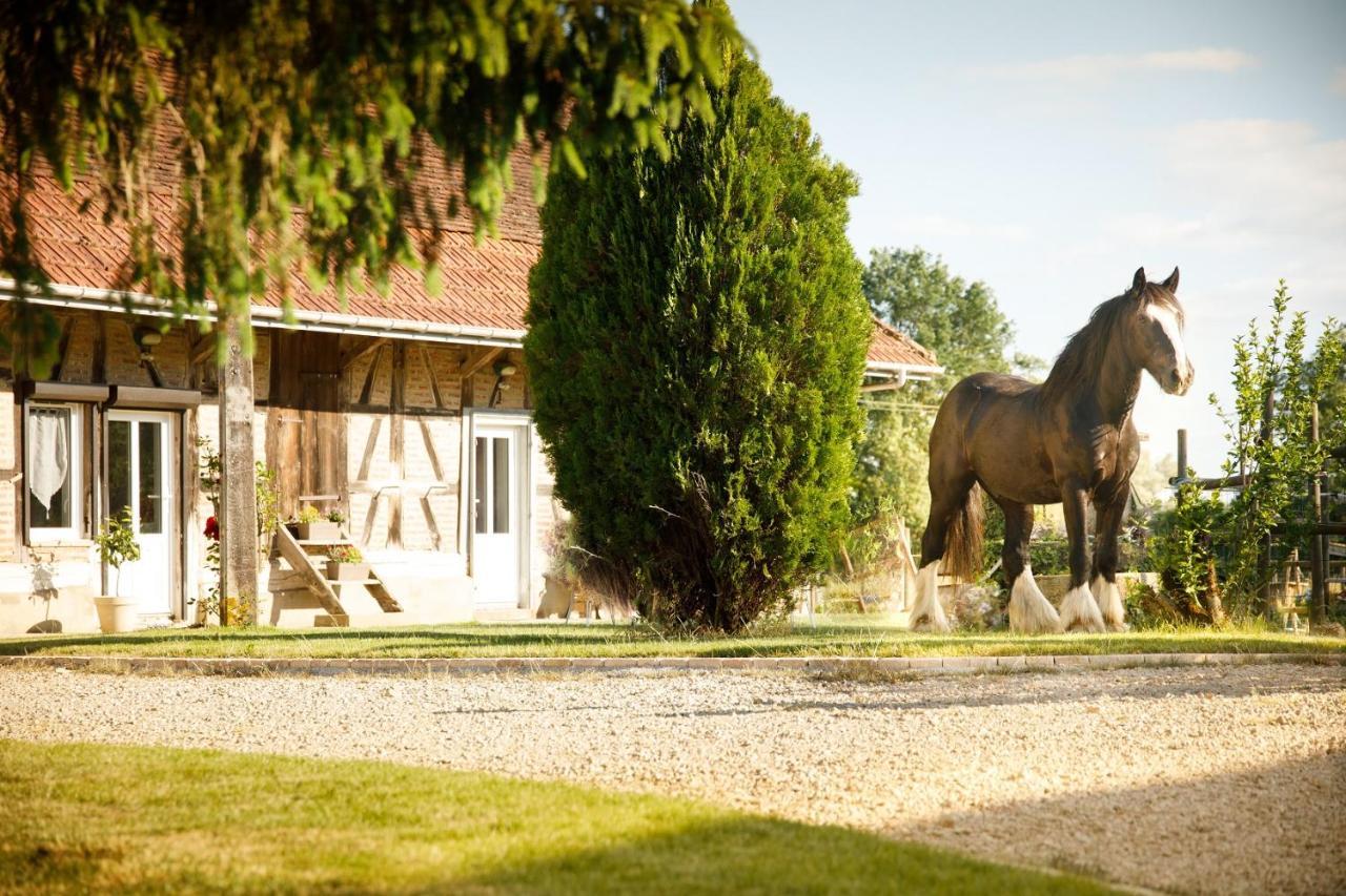 La Ferme De La Chassagne Hotel Devrouze Bagian luar foto